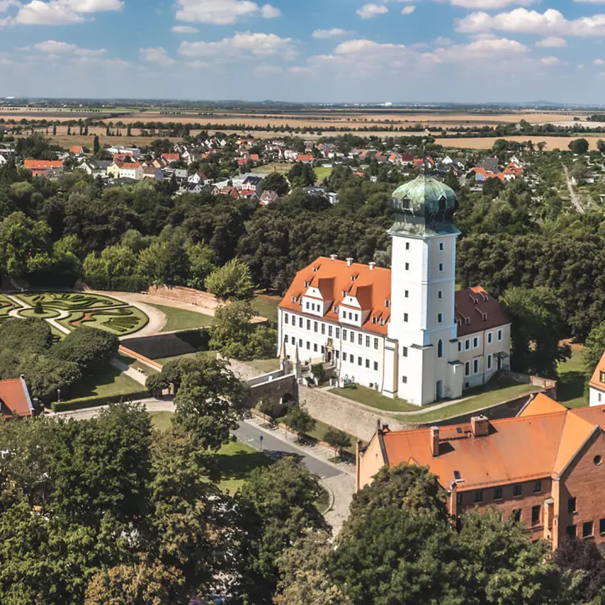 header-delitzsch_1837441391392.jpg